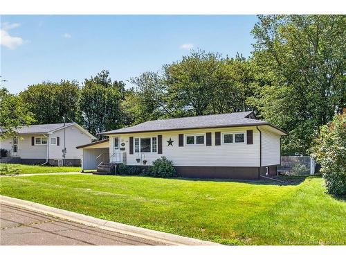 142 Athabaska Ave, Riverview, NB 