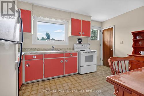 1768 Laxton Crescent, Ottawa, ON 
