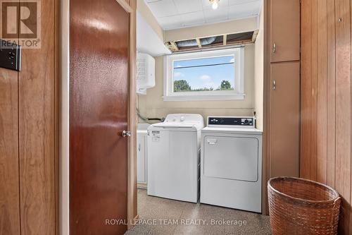 1768 Laxton Crescent, Ottawa, ON 