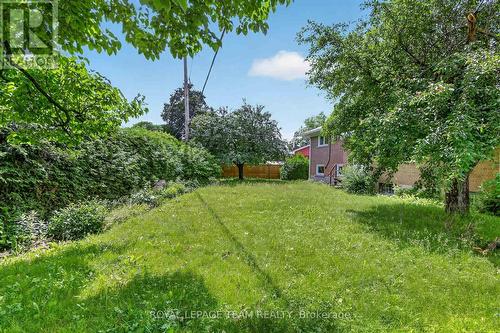 1768 Laxton Crescent, Ottawa, ON 