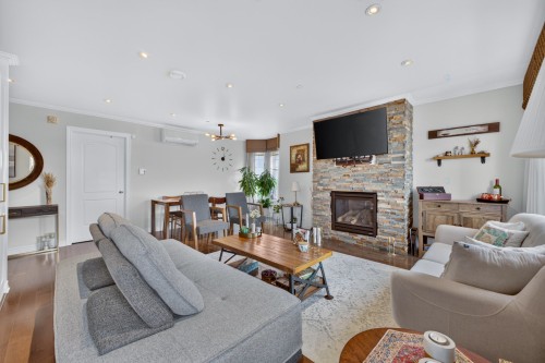 Living Room - 401-5282 Rue Du Sureau, Montréal (Pierrefonds-Roxboro), QC 