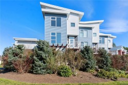 #103-1800 Summerhill Pl Nanaimo, BC V9S 0C7