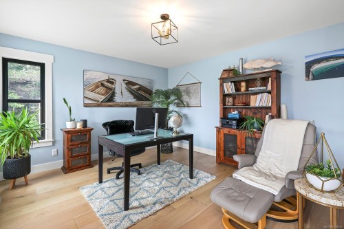 650 Lazo Rd, Comox, BC 
