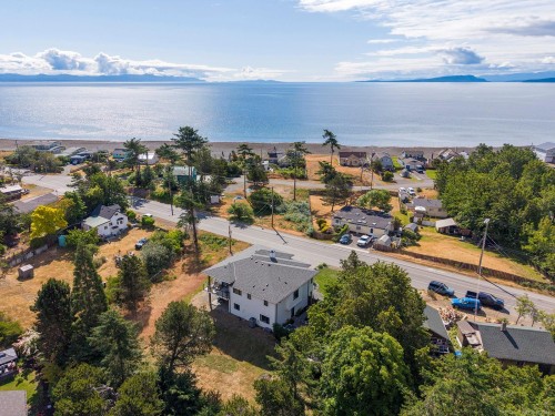650 Lazo Rd, Comox, BC 