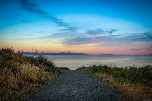 650 Lazo Rd, Comox, BC 