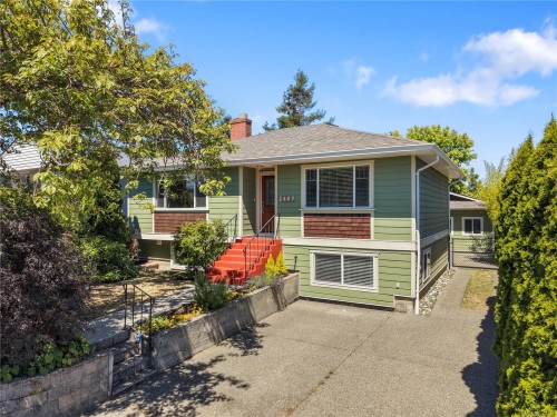 1468 Stroud Rd, Victoria, BC 