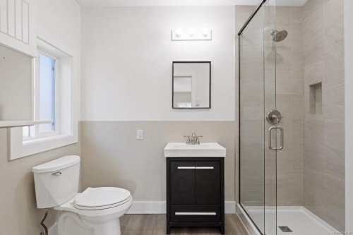 1468 Stroud Rd, Victoria, BC 