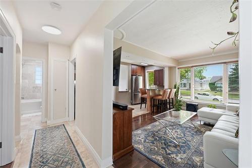 341 Smithfield Ave, Winnipeg, MB 
