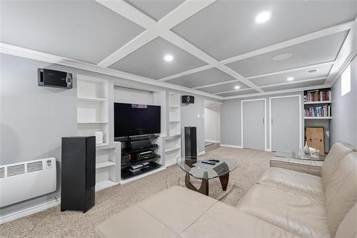 341 Smithfield Ave, Winnipeg, MB 