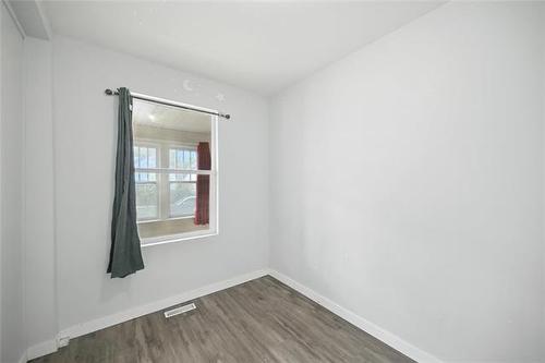 257 Nora St, Winnipeg, MB 