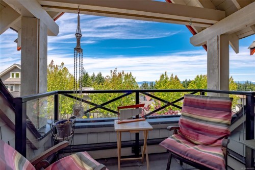 #302-222 Second Ave West, Qualicum Beach, BC 