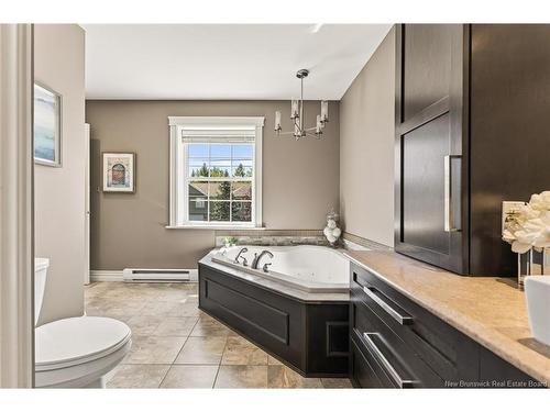 22 Melinda St, Dieppe, NB 