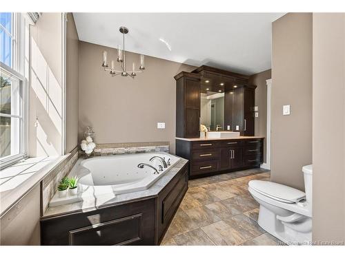 22 Melinda St, Dieppe, NB 