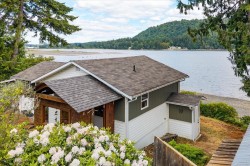 5041 Paton Rd Ladysmith, BC V9G 1M6