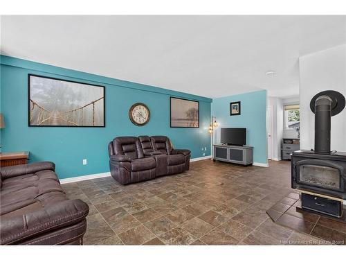 9 Fairview Dr, Salisbury, NB 