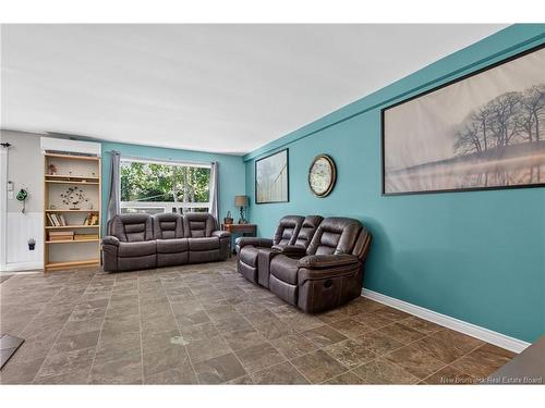 9 Fairview Dr, Salisbury, NB 