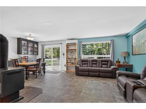 9 Fairview Dr, Salisbury, NB 