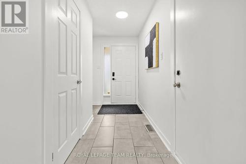 91 Winnegreen Court, Ottawa, ON 