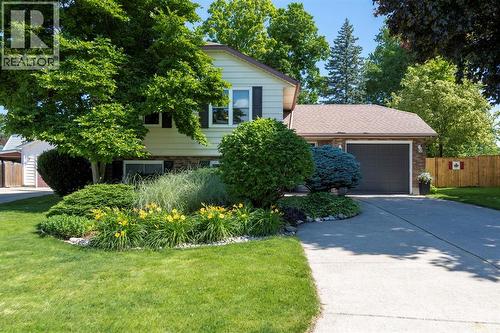 1061 BRIMWOOD CRESCENT  Sarnia, ON N7S 5E8