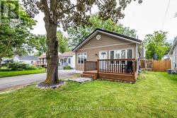 4 MAPLE STREET  Ajax (Central), ON L1S 1V6