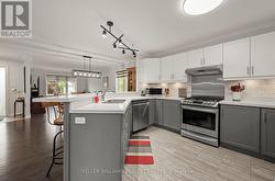 Modern Kitchen - 