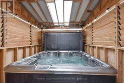 Hot w/Surround for Privacy - 