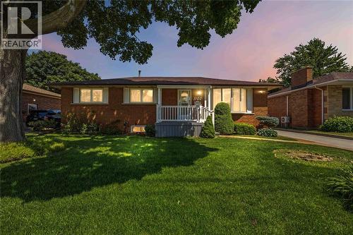 1102 Indian ROAD  Sarnia, ON N7V 4C5