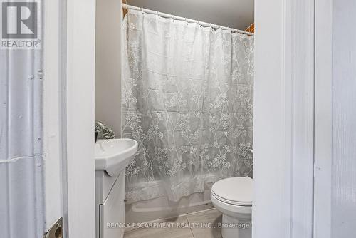 24 Rowanwood Street, Hamilton, ON 
