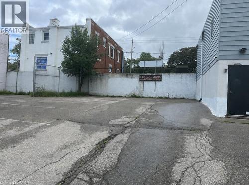 745 King Street E, Kitchener, ON 