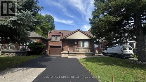 102 DALEWOOD AVENUE  Hamilton, ON L8S 1Z2