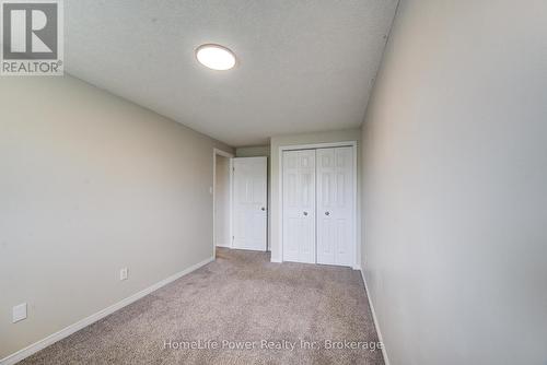 208 Featherstone Crescent, Kitchener, ON 