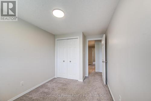 208 Featherstone Crescent, Kitchener, ON 