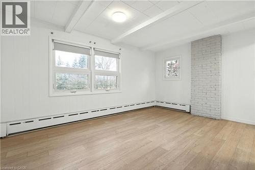 1012 North Shore Boulevard E, Burlington, ON - Indoor Photo Showing Other Room