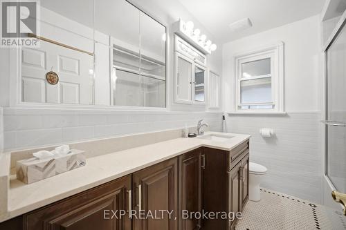 43 Ridgemoor Avenue, Toronto, ON 