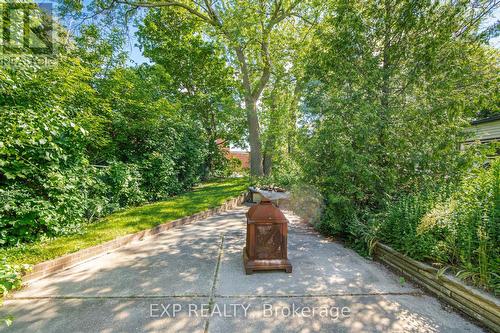 43 Ridgemoor Avenue, Toronto, ON 