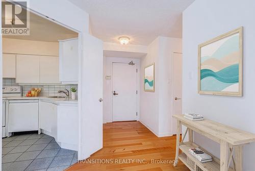 610 - 25 MAITLAND STREET  Toronto, ON M4Y 2W1