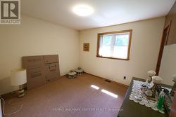Bedroom 2 - 