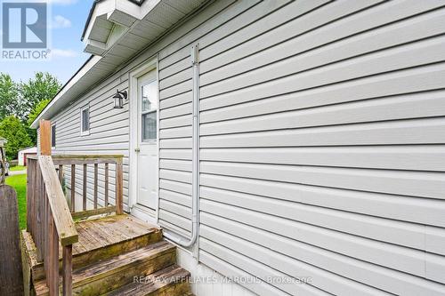 10 Saddle Avenue, Rideau Lakes, ON 