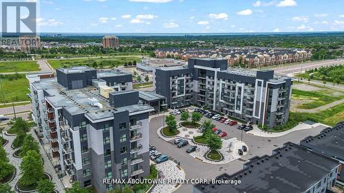 121 - 102 GROVEWOOD COMMON  Oakville, ON L6H 0X2