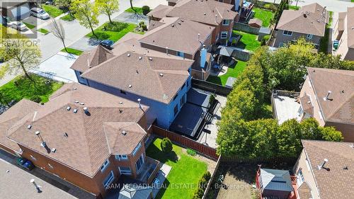 1521 Roseway Drive, Mississauga, ON 
