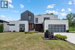 152 GRANDVIEW AVENUE Kingsville, ON N9Y 0C8