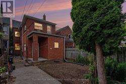 329 EUCLID AVENUE  Toronto, ON M6J 2K1