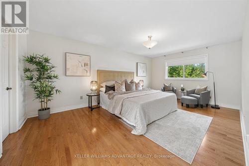 Huge principal bedroom - 72 Bonacres Avenue, Toronto, ON 