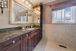 Main bathroom - 