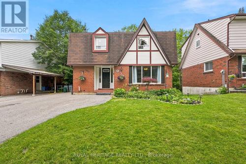 518 CRESTWOOD DRIVE  Oshawa, ON L1G 2R5