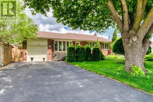 1607 EWALD ROAD  Mississauga, ON L5G 4C4