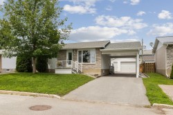 17 Rue Laferrière  Gatineau (Gatineau), QC J8T 3B9