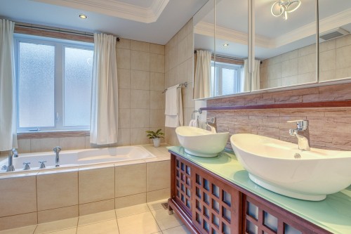 Bathroom - 22 Tsse Monet, Pointe-Claire, QC 