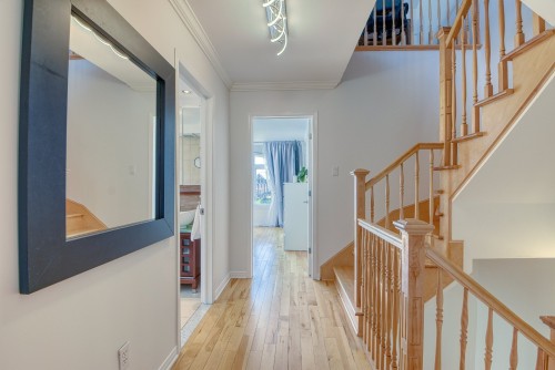 Mud Room - 22 Tsse Monet, Pointe-Claire, QC 