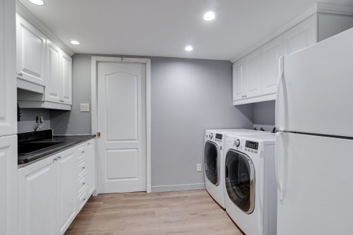 Salle de lavage - 47 Rue Leber, Repentigny (Repentigny), QC 